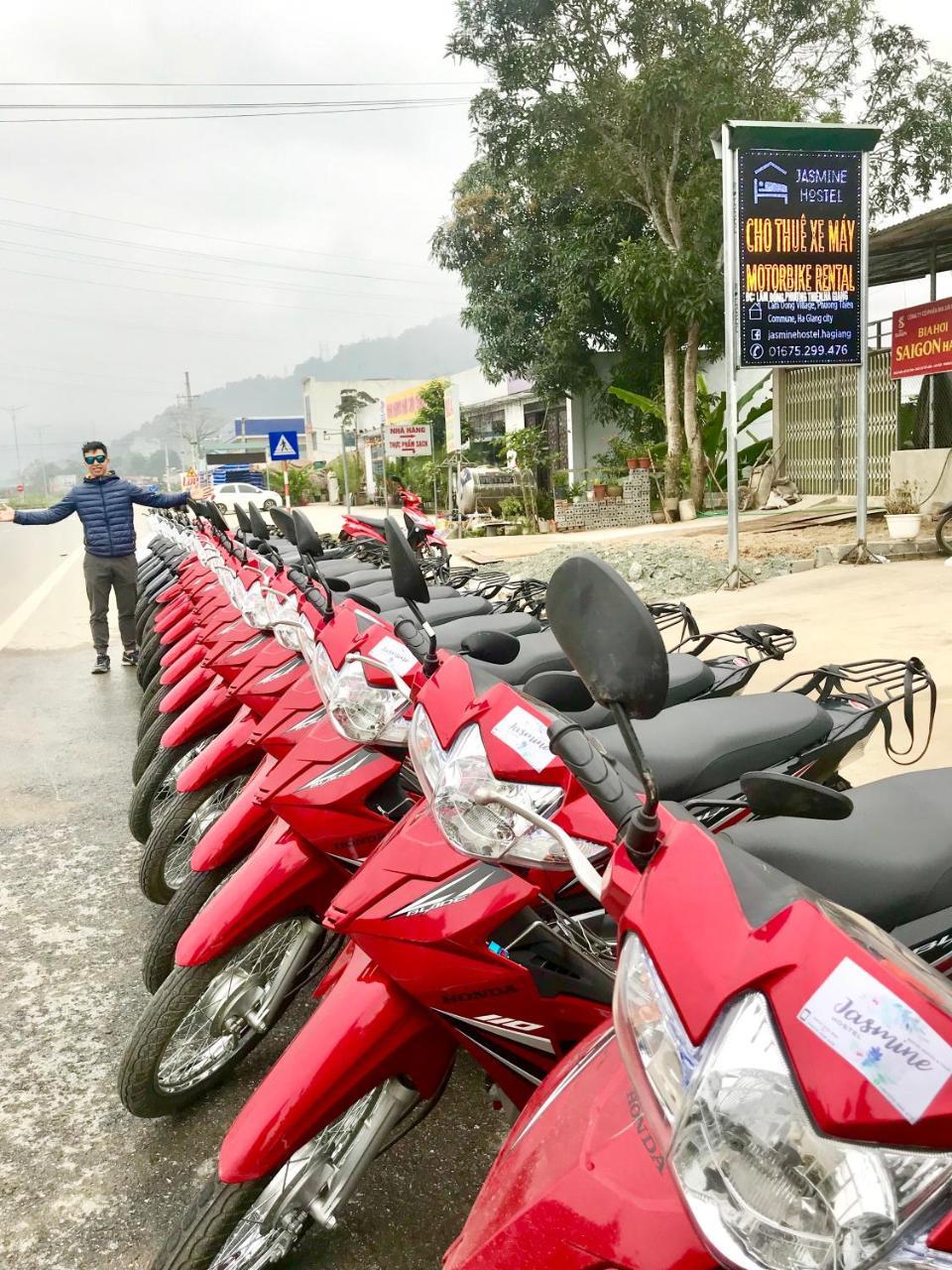 Jasmine Hostel And Motorbike Tours Ha Giang Extérieur photo